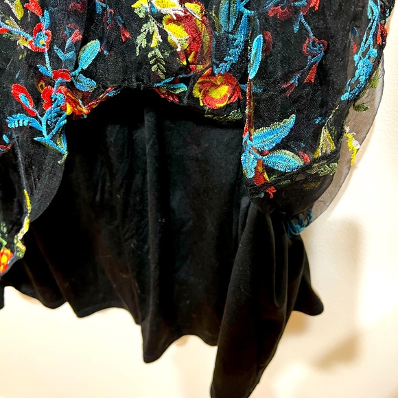 ๐HP๐ Simply Be Sheer Floral Embroidered Dress w/ Black Slip and Ruched Sleeves - Picture 5 of 8